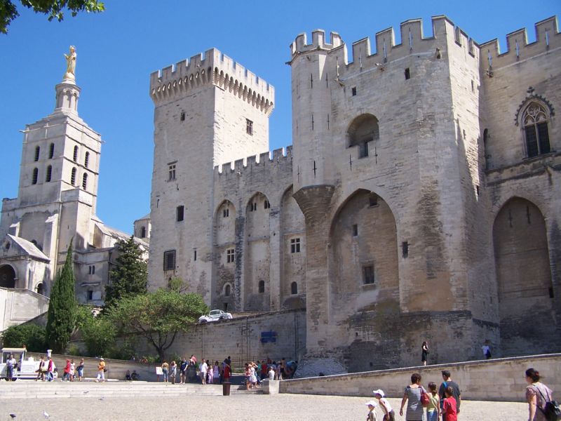 le palais et ND des Doms (1)